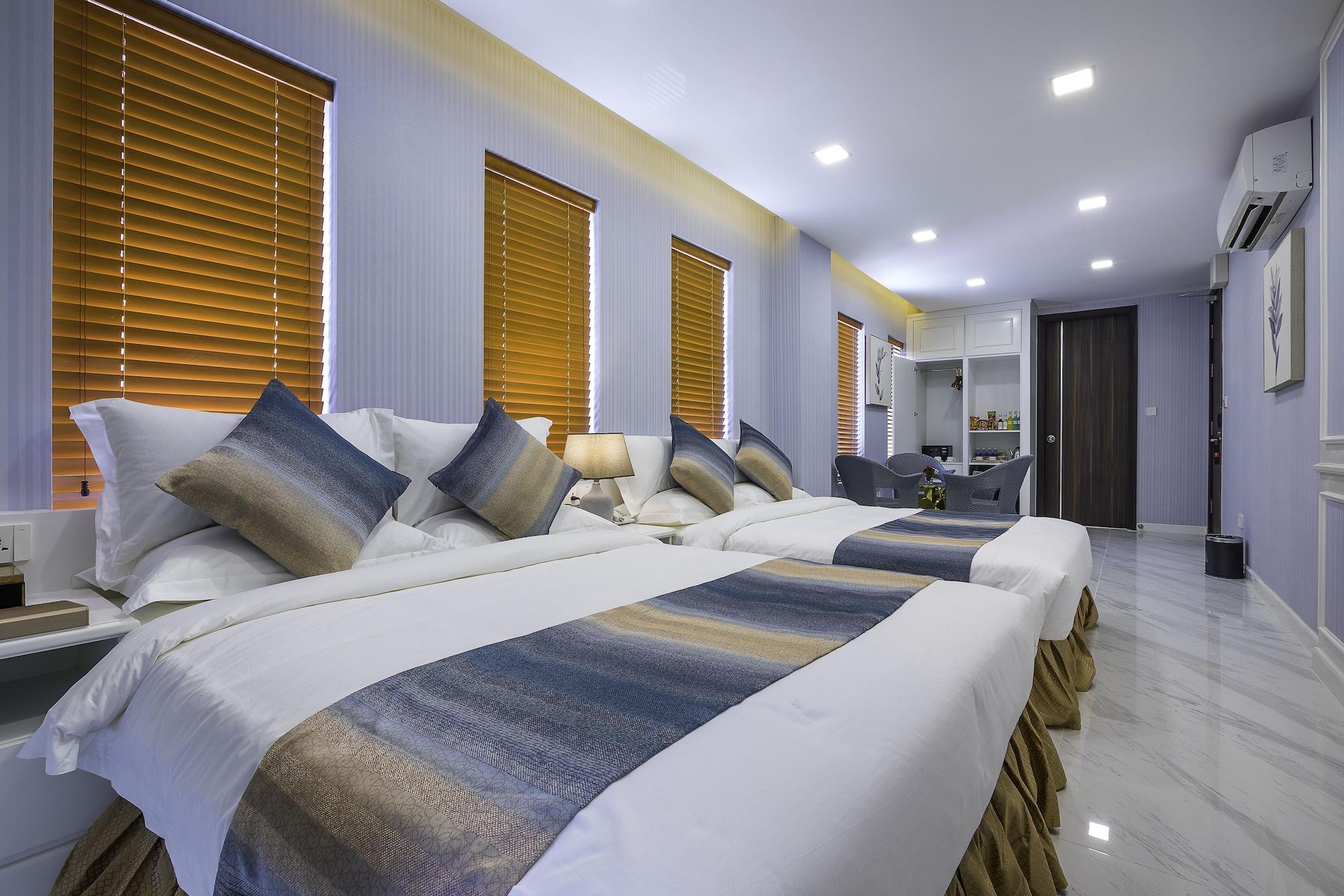 V Boutique Hotel Phnom Penh Exterior photo